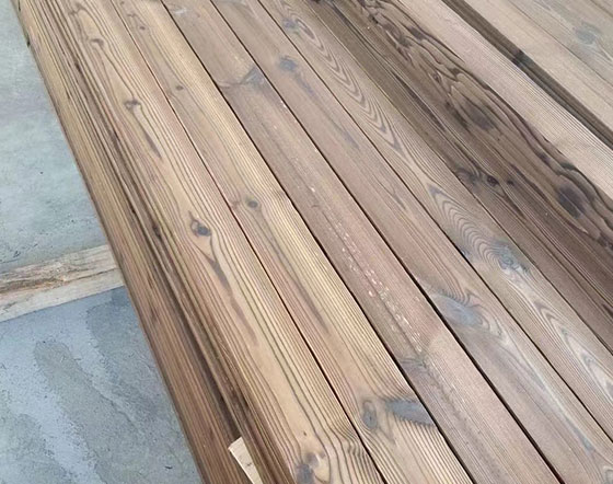 碳化木、炭化木