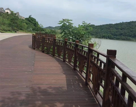 防腐木栏杆